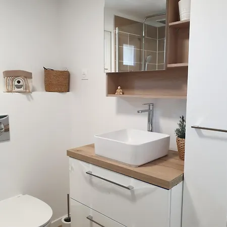 Privee Dans Petite Maison Typique *